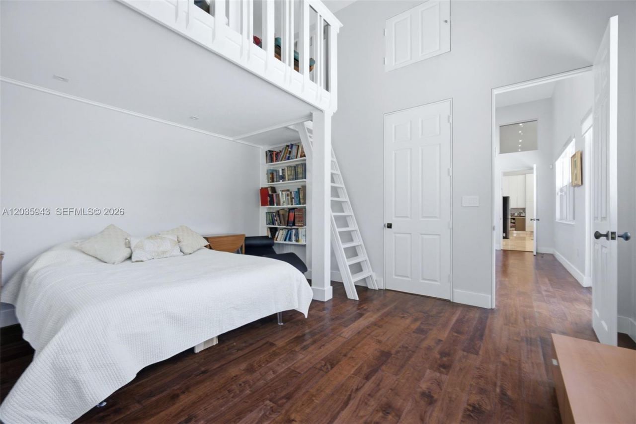 1205 Seagull Ter , Hollywood, FL 33019 Photo