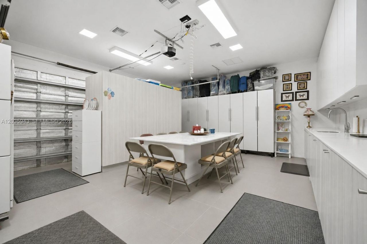 1205 Seagull Ter , Hollywood, FL 33019 Photo