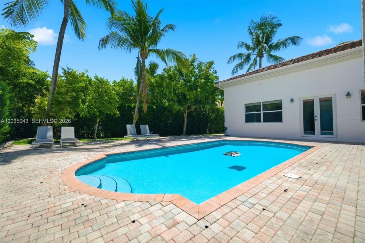 1205 Seagull Ter , Hollywood, FL 33019 Photo