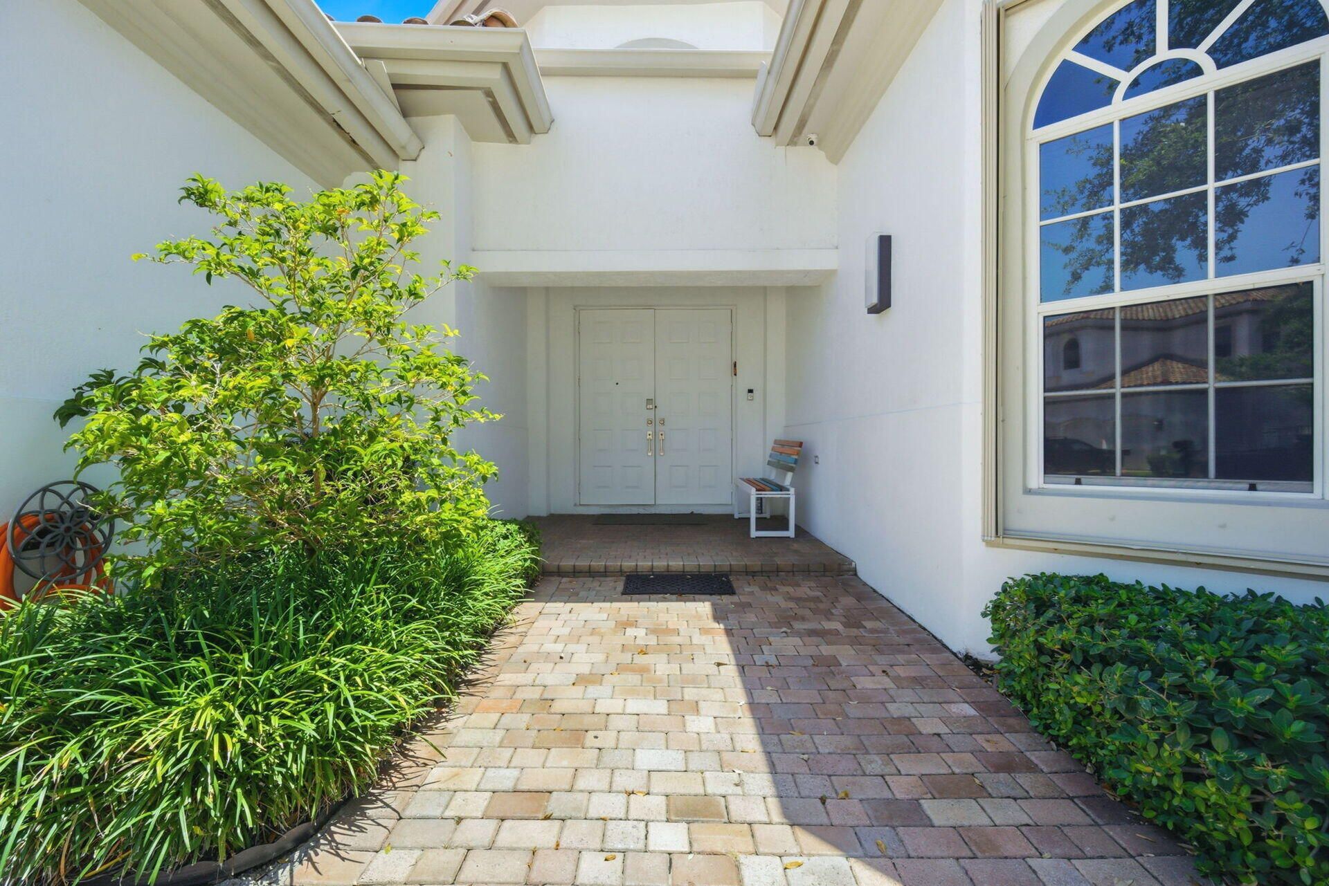 1205 Seagull Ter , Hollywood, FL 33019 Photo