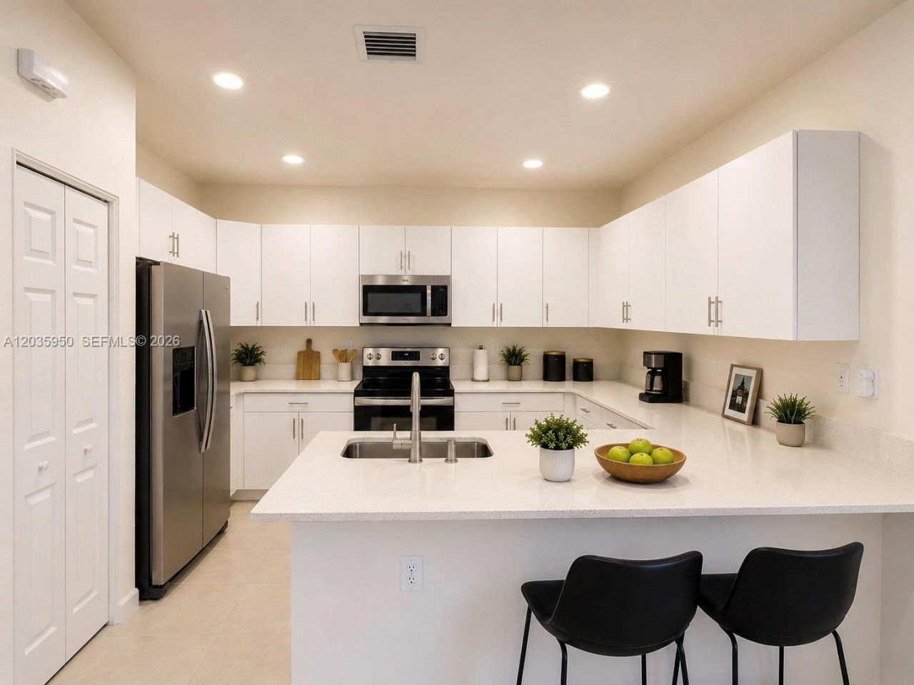 3476 W 114th Ter , Hialeah Gardens, FL 33018 Photo