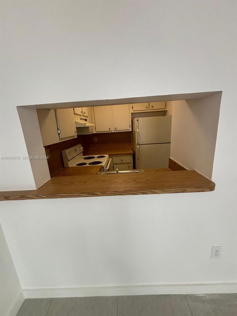 2046 W Flagler St, Unit 503, Miami, FL 33135 Photo