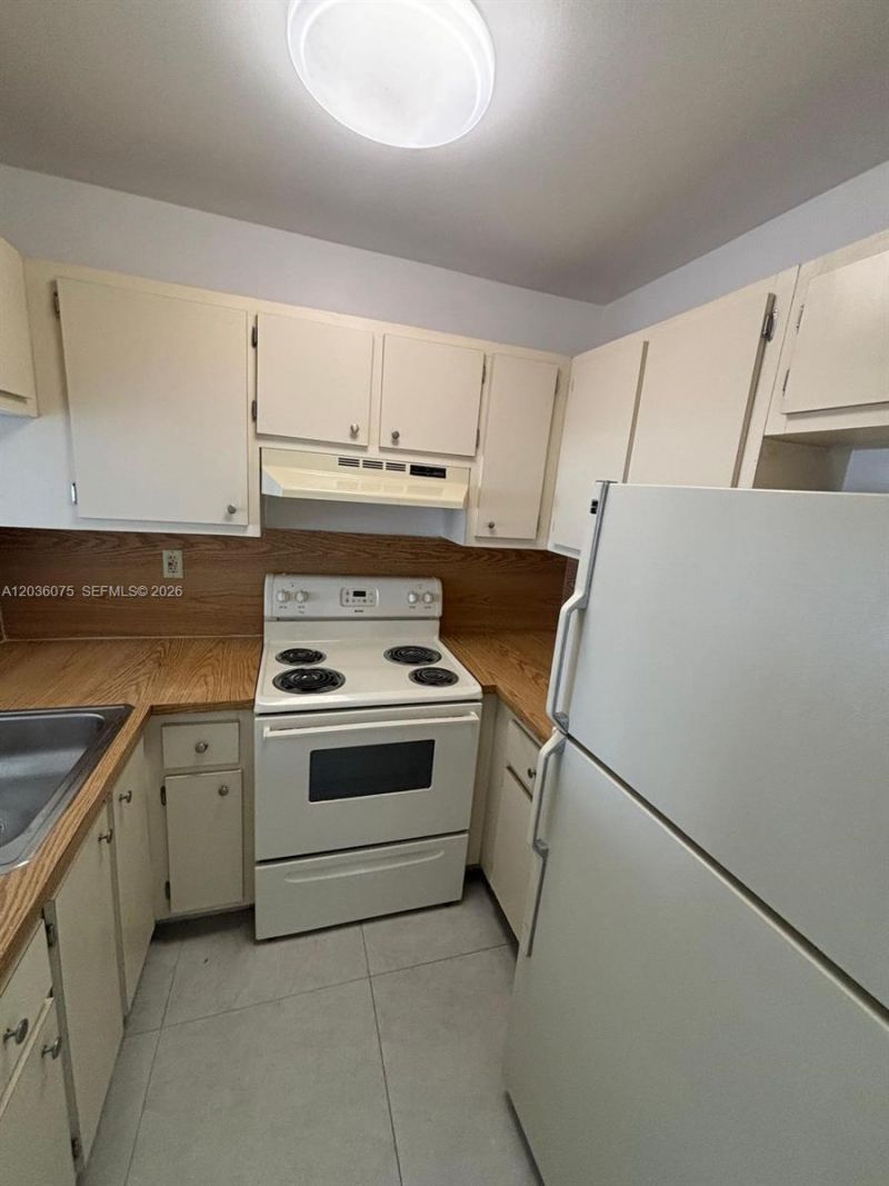 2046 W Flagler St, Unit 503, Miami, FL 33135 Photo