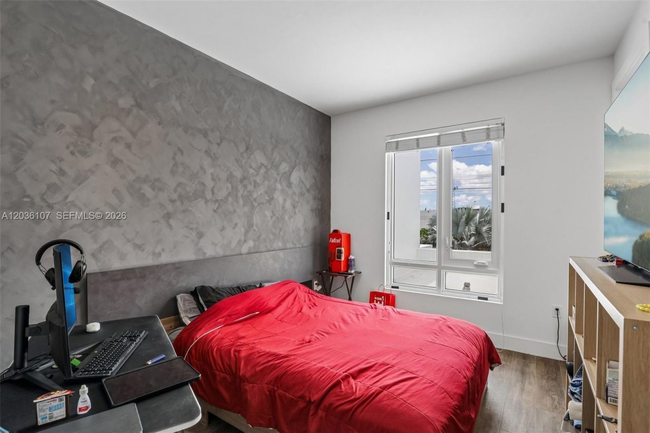 10280 NW 63rd Ter , Unit 203, Doral, FL 33178 Photo