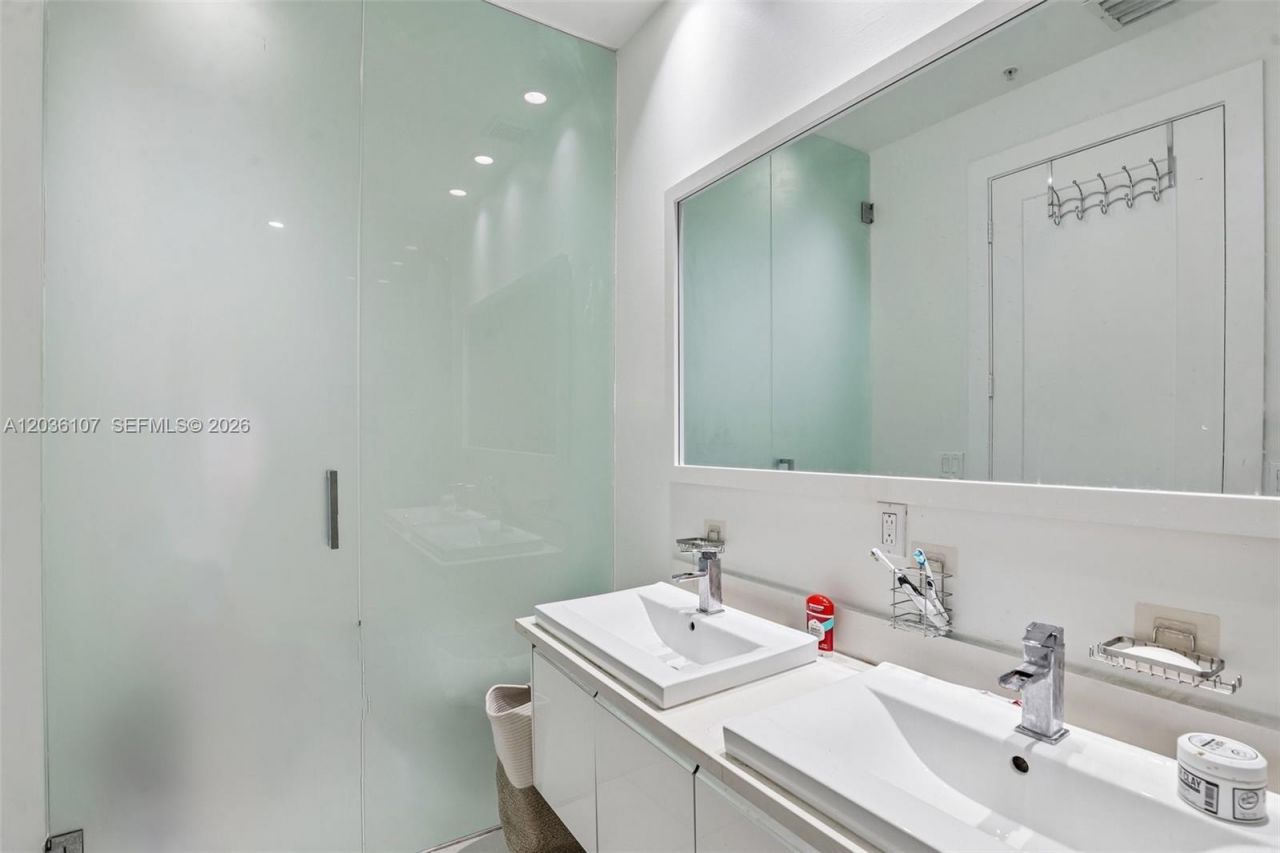10280 NW 63rd Ter , Unit 203, Doral, FL 33178 Photo