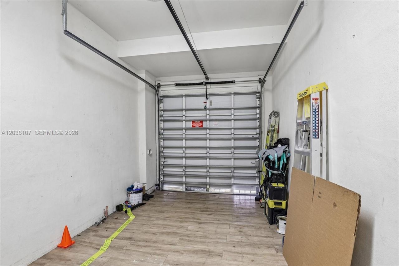 10280 NW 63rd Ter , Unit 203, Doral, FL 33178 Photo