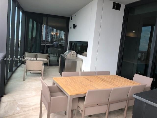 18555 Collins Ave , Unit 3103, Sunny Isles Beach, FL 33160 Photo