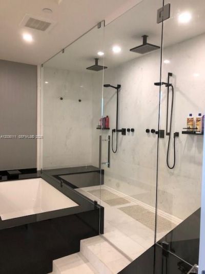 18555 Collins Ave , Unit 3103, Sunny Isles Beach, FL 33160 Photo