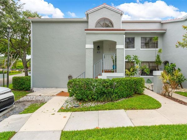 12026 NW 11th St , Unit 12026, Pembroke Pines, FL 33026