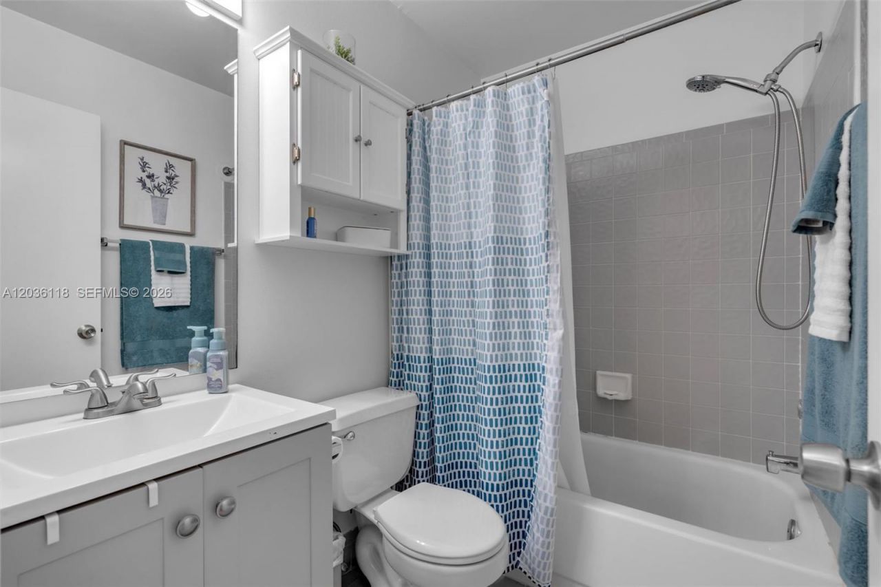 12026 NW 11th St, Unit 12026, Pembroke Pines, FL 33026 Photo
