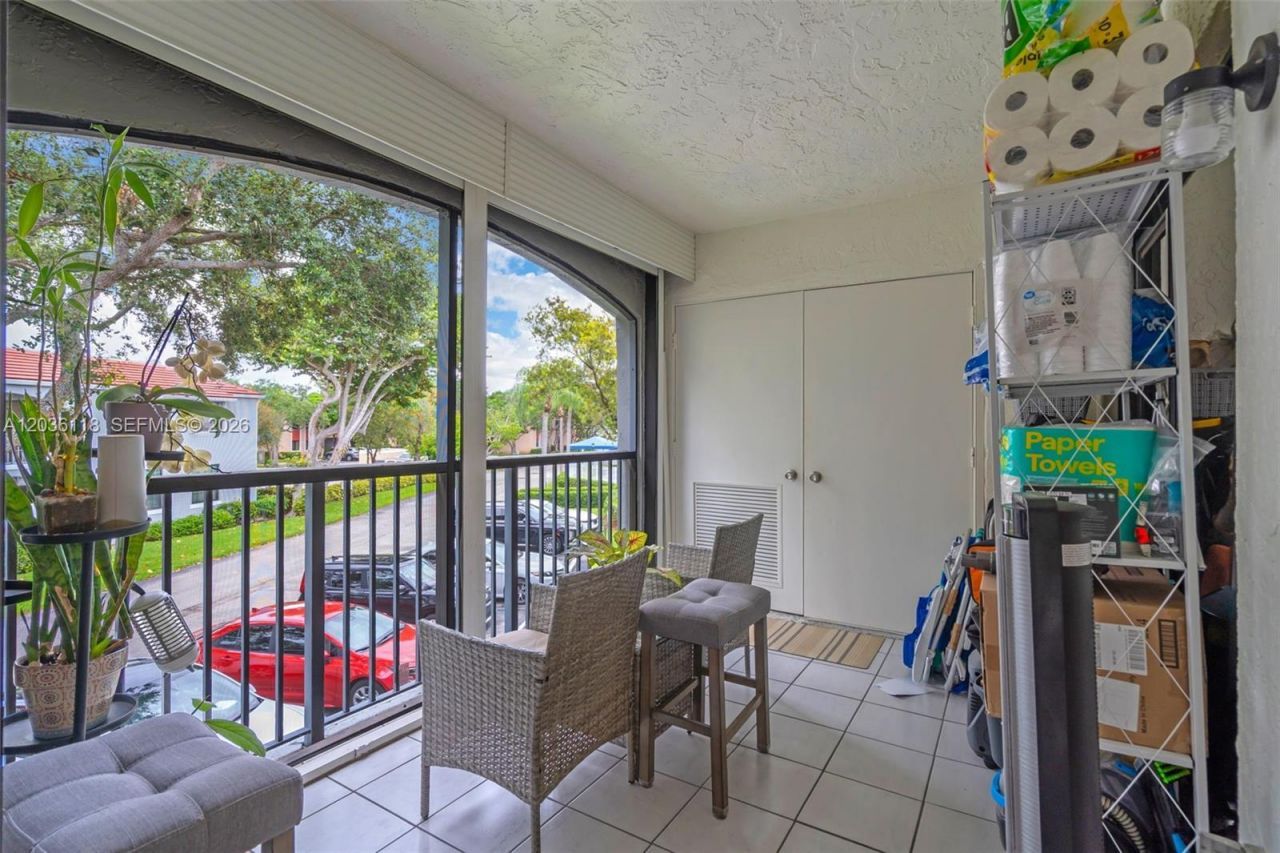 12026 NW 11th St, Unit 12026, Pembroke Pines, FL 33026 Photo