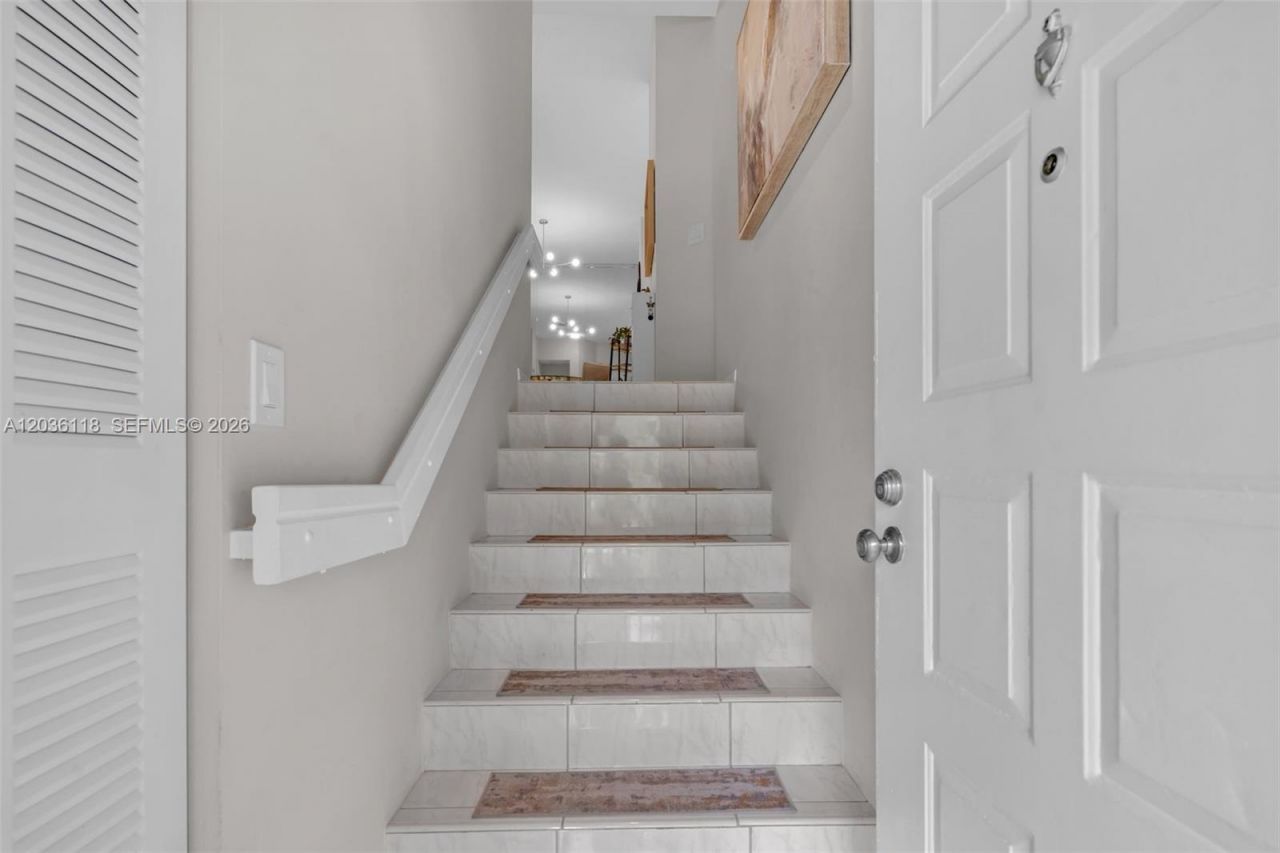 12026 NW 11th St, Unit 12026, Pembroke Pines, FL 33026 Photo
