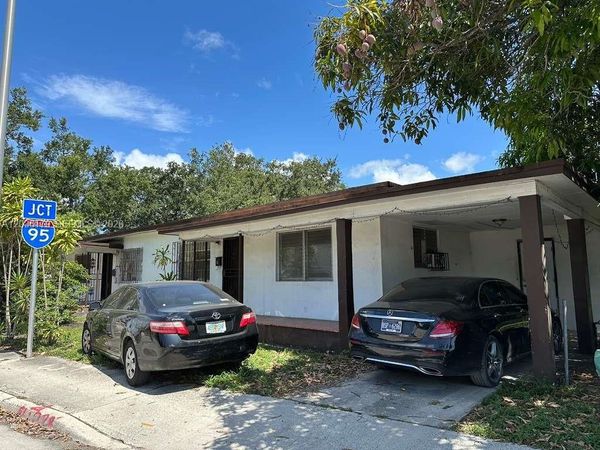 545 NW 81st St , Miami, FL 33150