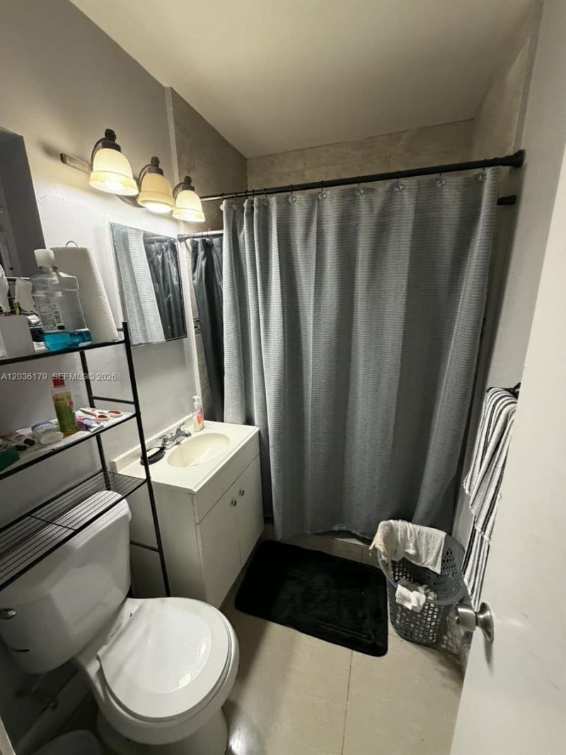 545 NW 81st St , Miami, FL 33150 Photo