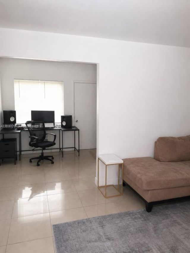 545 NW 81st St , Miami, FL 33150 Photo