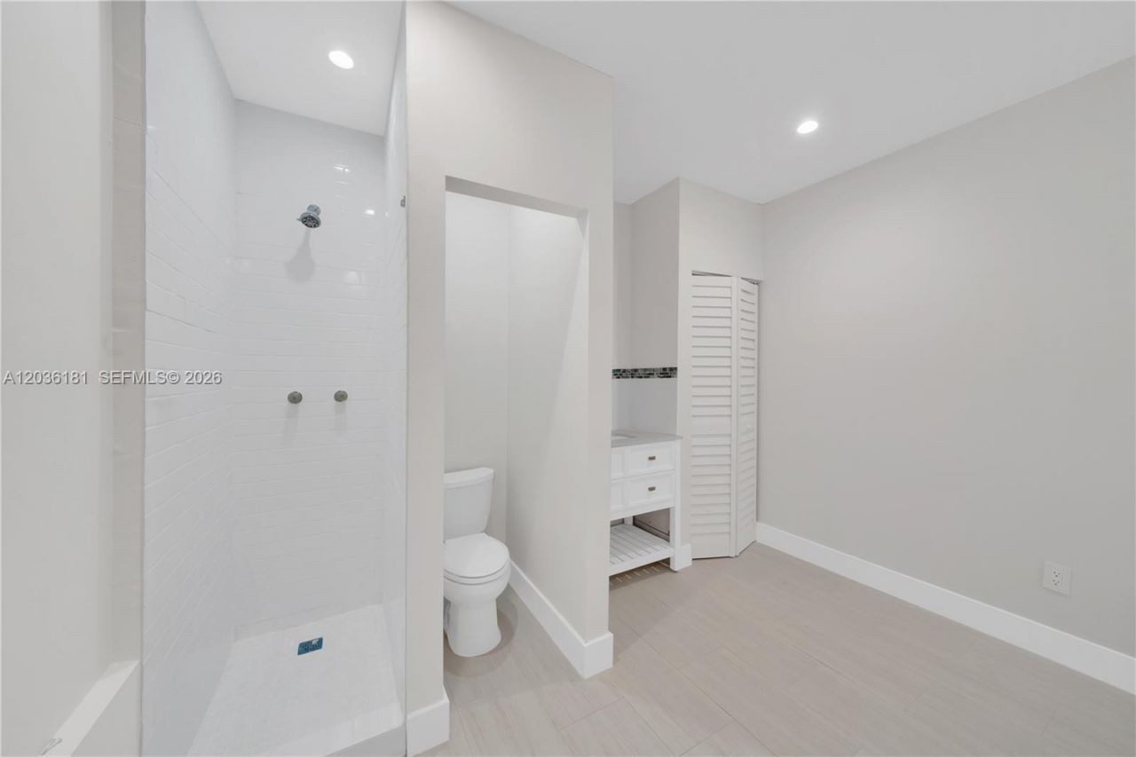 7555 SW 28th St Rd , Unit A, Miami, FL 33155 Photo