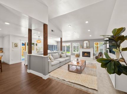 8936 Castle Park Dr, Elk Grove, CA 95624 Photo