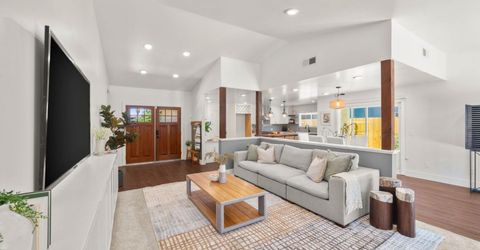 8936 Castle Park Dr, Elk Grove, CA 95624 Photo