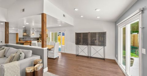 8936 Castle Park Dr, Elk Grove, CA 95624 Photo