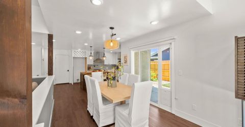 8936 Castle Park Dr, Elk Grove, CA 95624 Photo