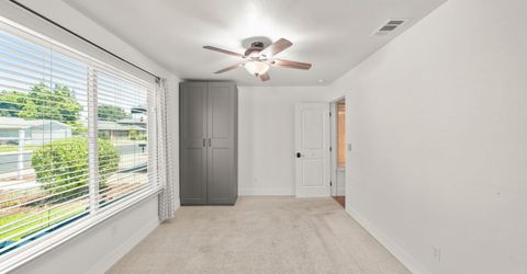 8936 Castle Park Dr, Elk Grove, CA 95624 Photo