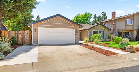8936 Castle Park Dr, Elk Grove, CA 95624 Photo