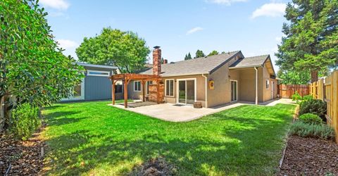 8936 Castle Park Dr, Elk Grove, CA 95624 Photo