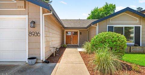 8936 Castle Park Dr, Elk Grove, CA 95624 Photo