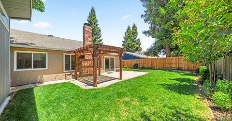 8936 Castle Park Dr, Elk Grove, CA 95624 Photo