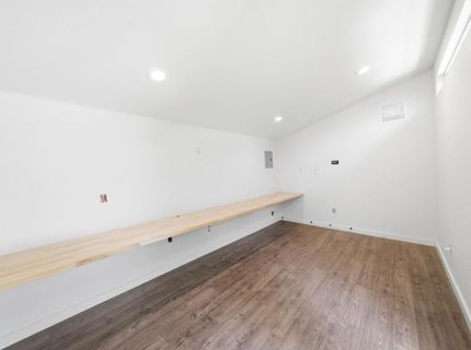 8936 Castle Park Dr, Elk Grove, CA 95624 Photo