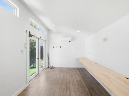 8936 Castle Park Dr, Elk Grove, CA 95624 Photo