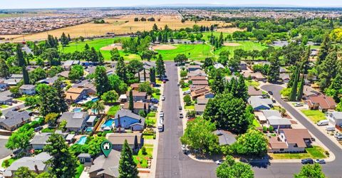 8936 Castle Park Dr, Elk Grove, CA 95624 Photo