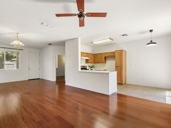 11348 Sabalo Ct, Gold River, CA 95670