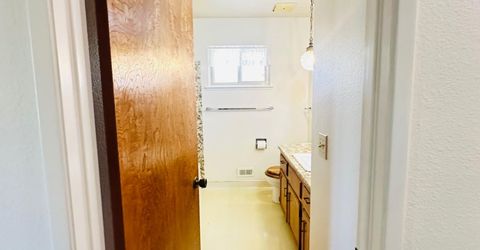1633 Walnut, Escalon, CA 95320 Photo