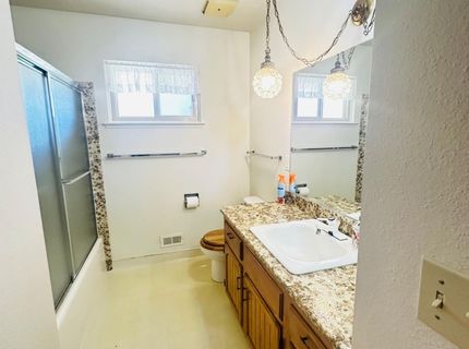 1633 Walnut, Escalon, CA 95320 Photo