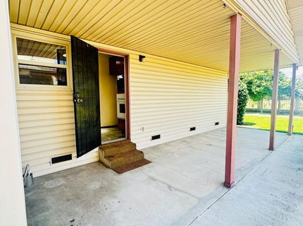 1633 Walnut, Escalon, CA 95320 Photo