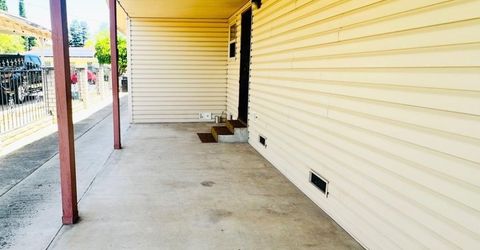 1633 Walnut, Escalon, CA 95320 Photo