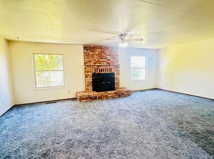 1633 Walnut, Escalon, CA 95320 Photo