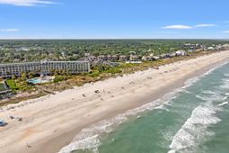 601 Retreat Beach Circle photo 4
