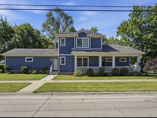 1015 Monroe Street, Benton Harbor, MI 49022