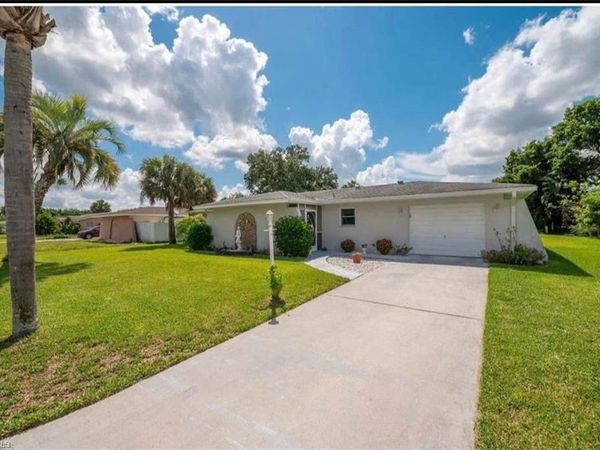 127 Highview AVE, LEHIGH ACRES, FL 33936