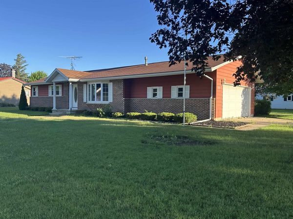 207 Cedar Avenue, Brodhead, WI 53520