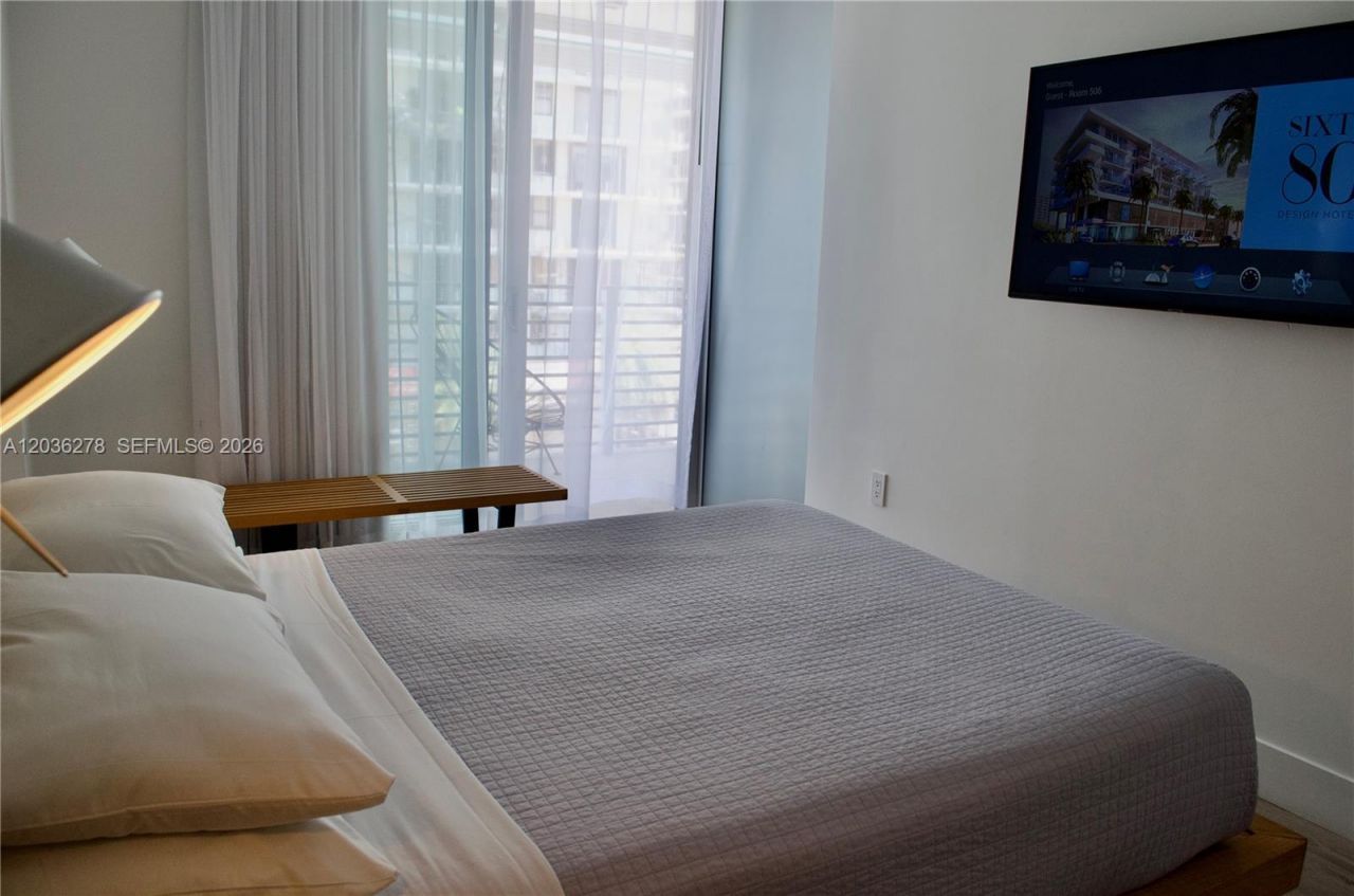 6080 Collins Ave , Unit 506, Miami Beach, FL 33140 Photo
