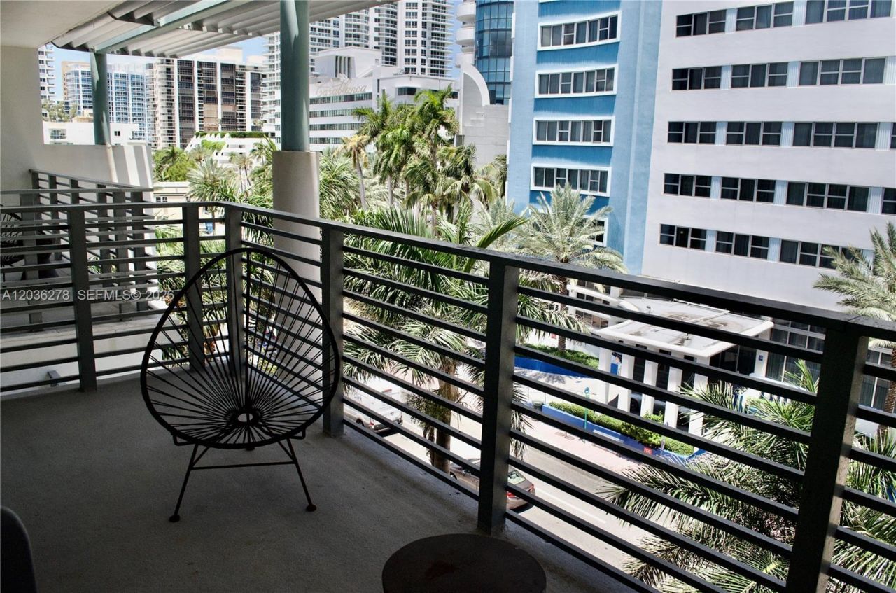 6080 Collins Ave , Unit 506, Miami Beach, FL 33140 Photo