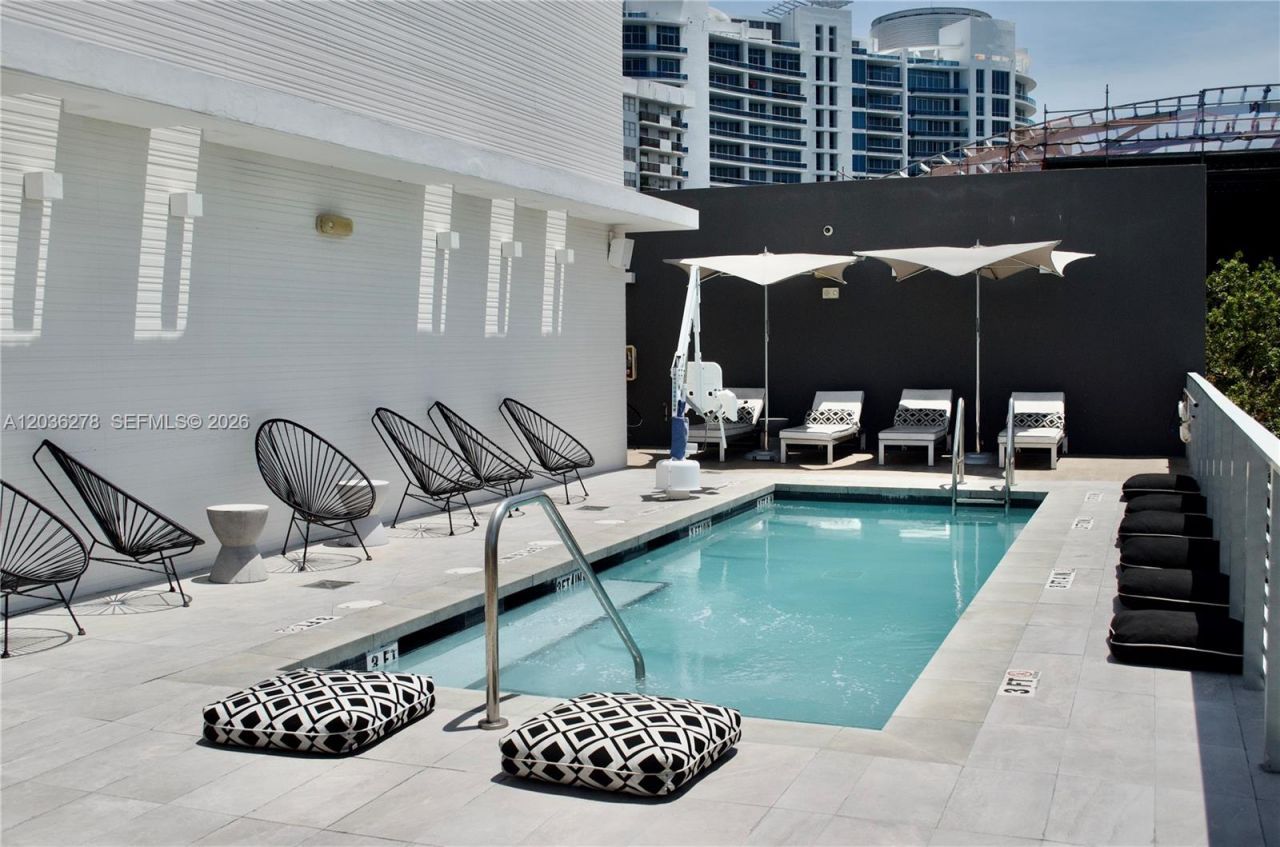 6080 Collins Ave , Unit 506, Miami Beach, FL 33140 Photo