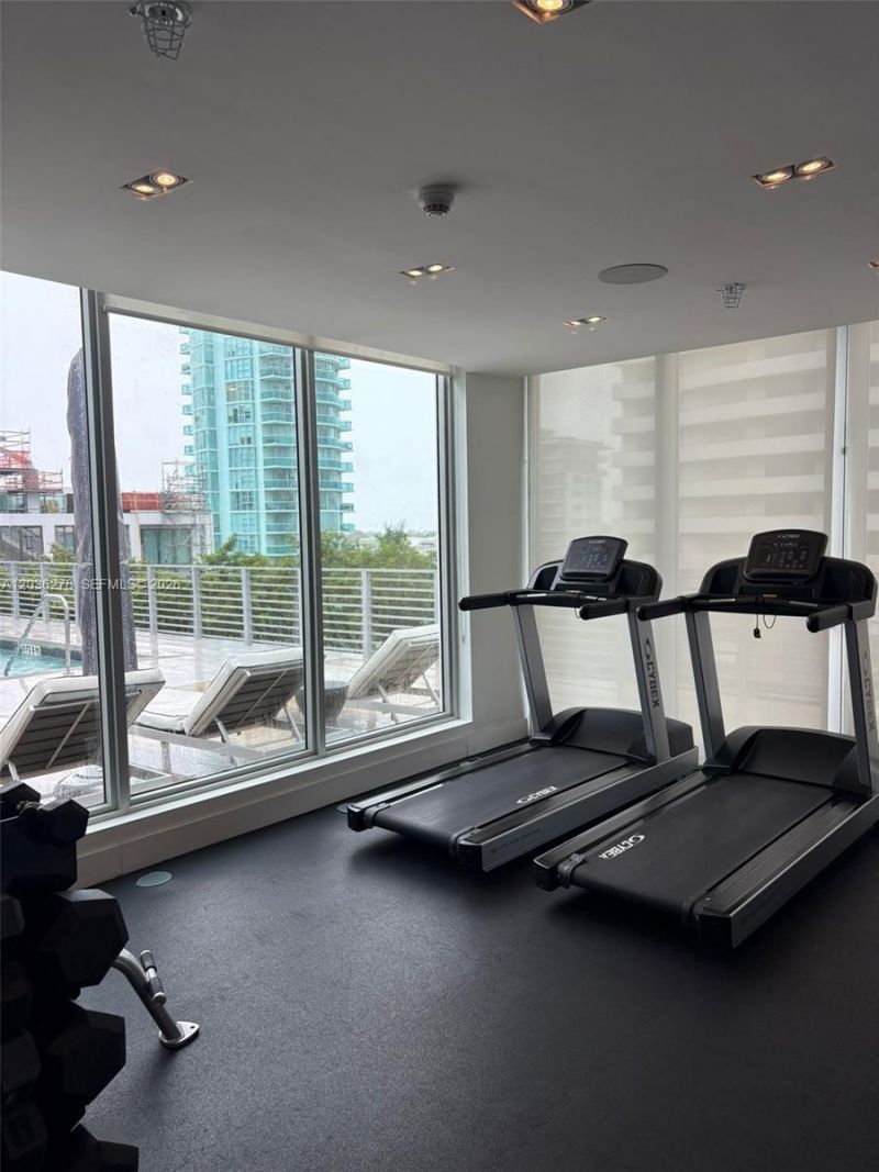 6080 Collins Ave , Unit 506, Miami Beach, FL 33140 Photo