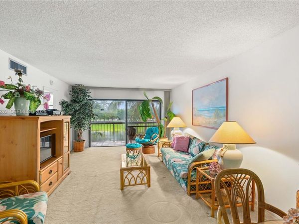 10155 NW 9th St Cir , Unit 4-202, Miami, FL 33172