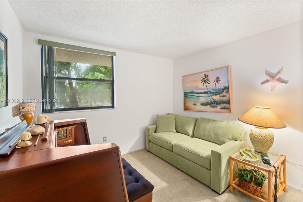 10155 NW 9th St Cir , Unit 4-202, Miami, FL 33172 Photo
