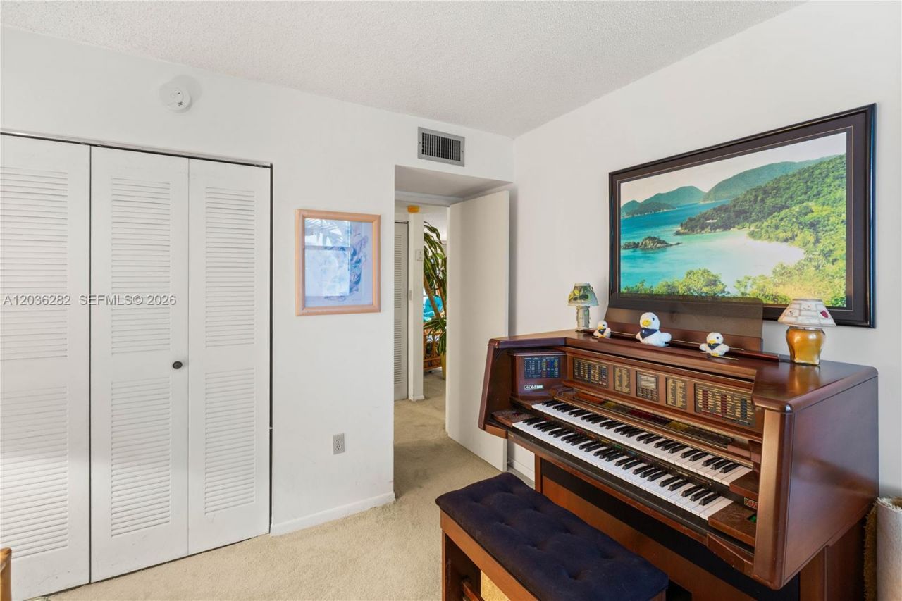 10155 NW 9th St Cir , Unit 4-202, Miami, FL 33172 Photo