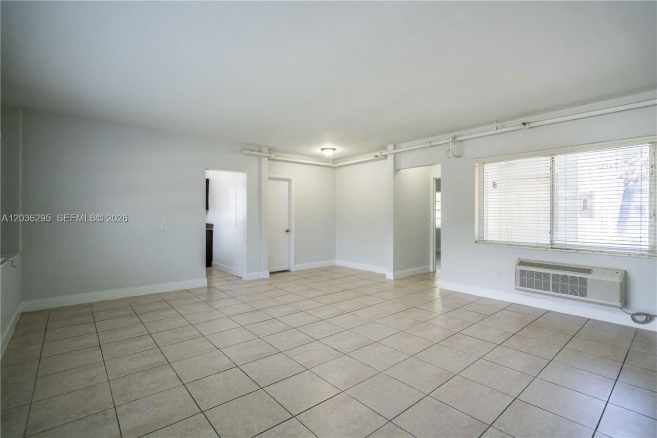 8300 Abbott, Unit 18, Miami Beach, FL 33141 Photo